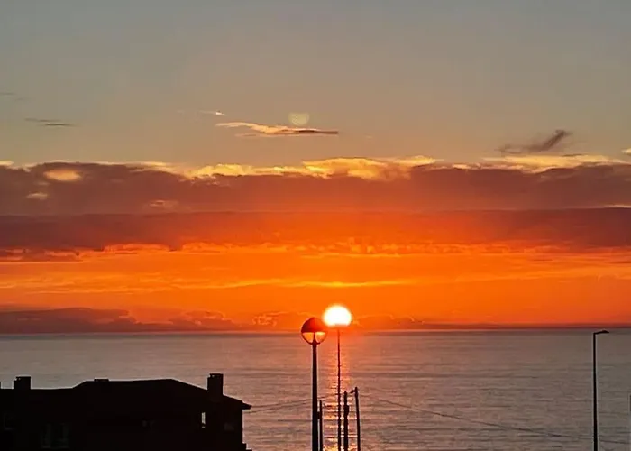 Santa Cruz Sunset أدوس كونهادوس